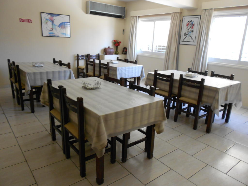 Denis Hotel Nikosia Eksteriør bilde