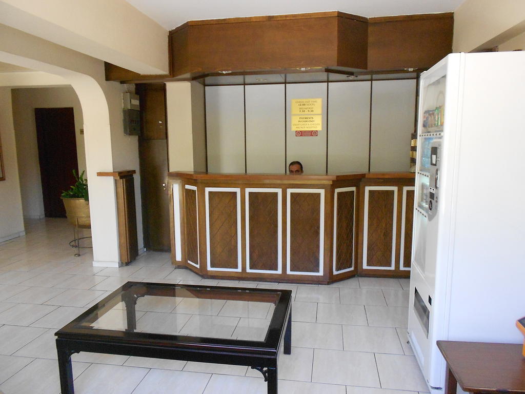 Denis Hotel Nikosia Eksteriør bilde